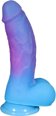 Perfect dimensions, realistic feel, and strong suction cup for hands-free G-spot bliss.