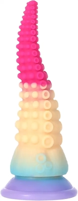 I love the tapered tentacle design, soft silicone, strong suction, waterproof build.