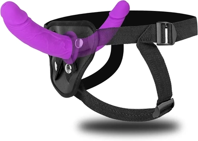 I love the smooth silicone, adjustable straps, easy cleanup, and secure fit.